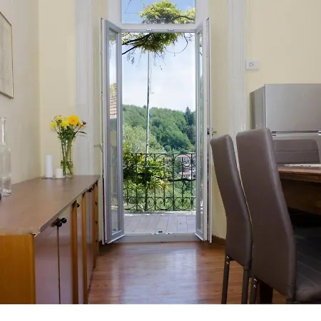 Wisteria House Apartman