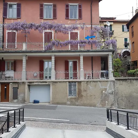 Wisteria House Apartman